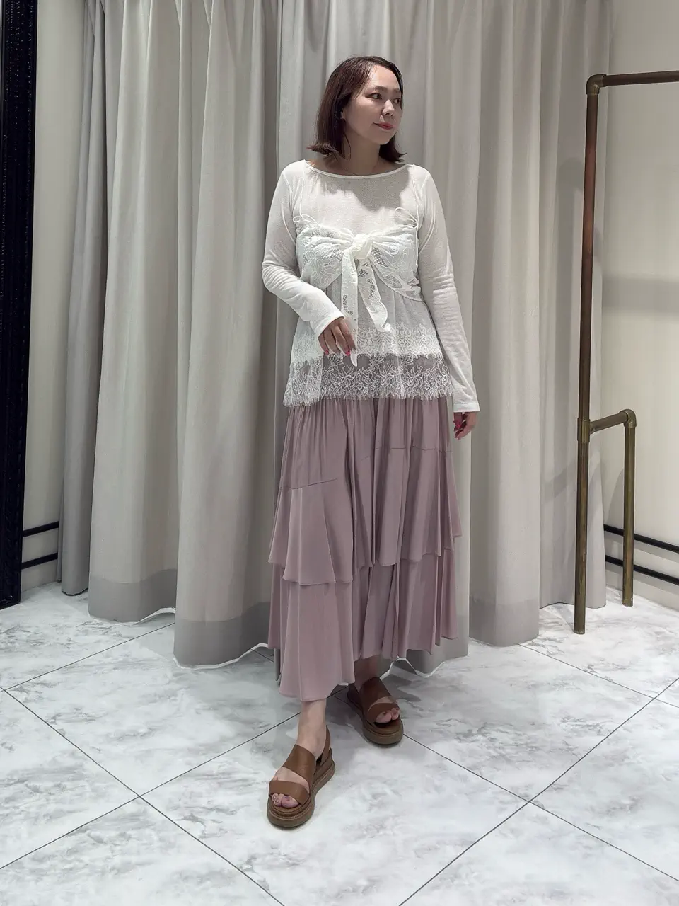 GRACE CONTINENTAL Izumi コーディネート画像