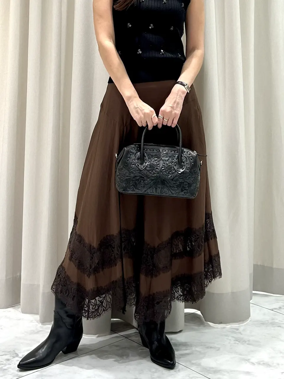 GRACE CONTINENTAL 志田　悠 コーディネート画像