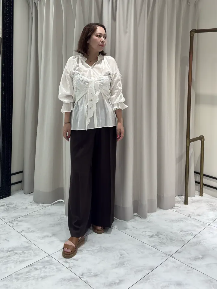 GRACE CONTINENTAL Izumi コーディネート画像