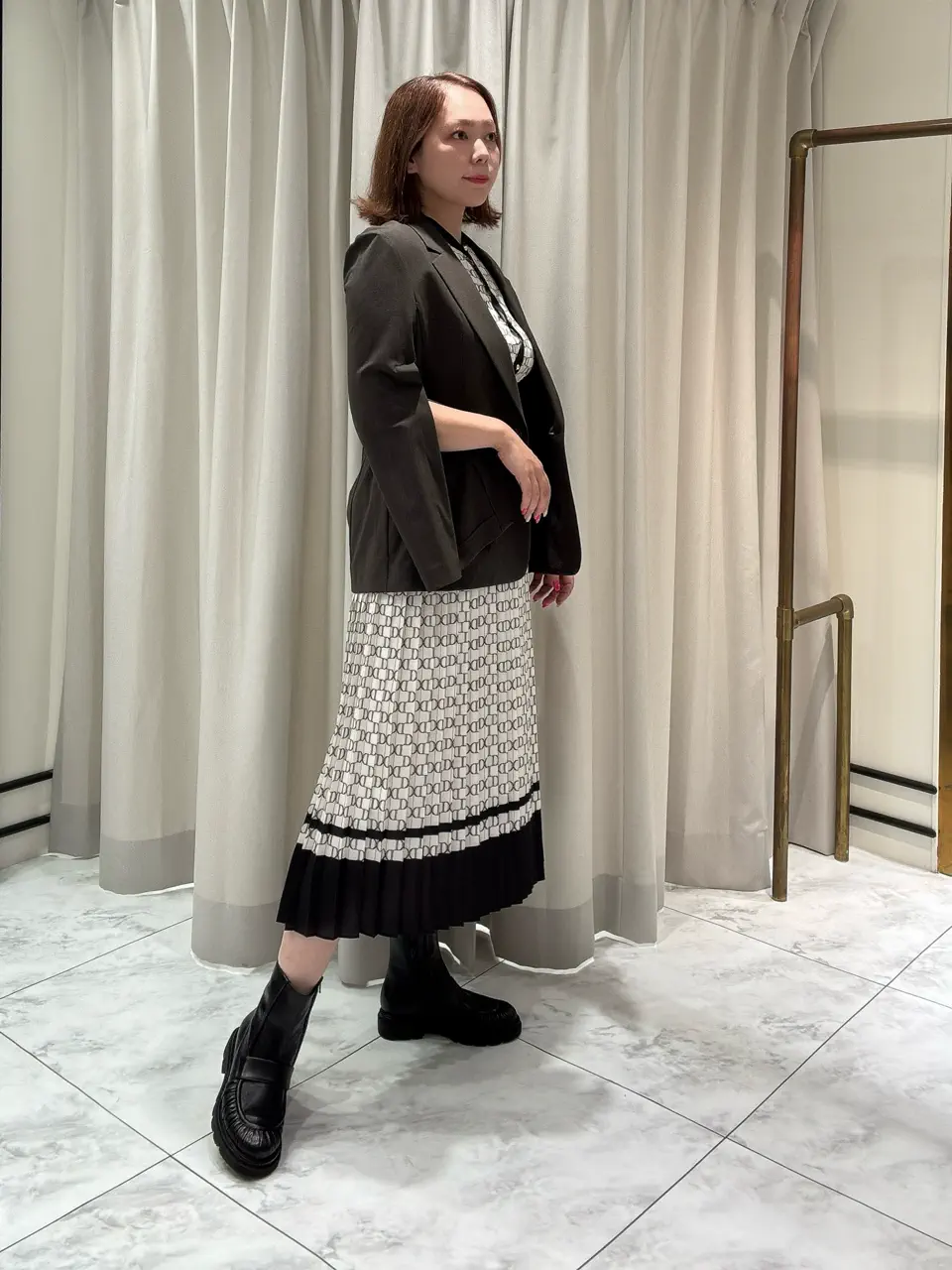 GRACE CONTINENTAL Izumi コーディネート画像