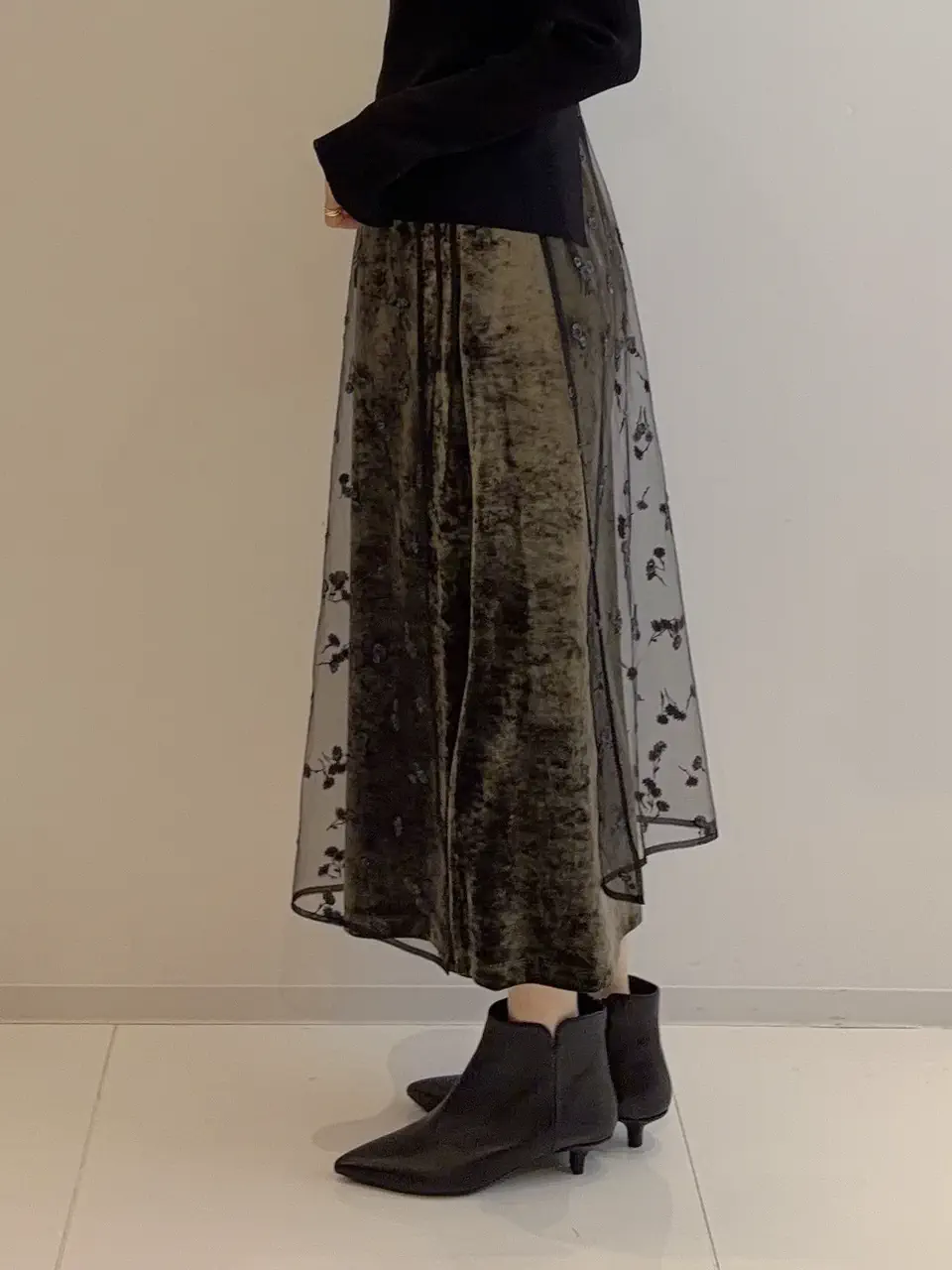 GRACE CONTINENTAL 亀田 未希 コーディネート画像