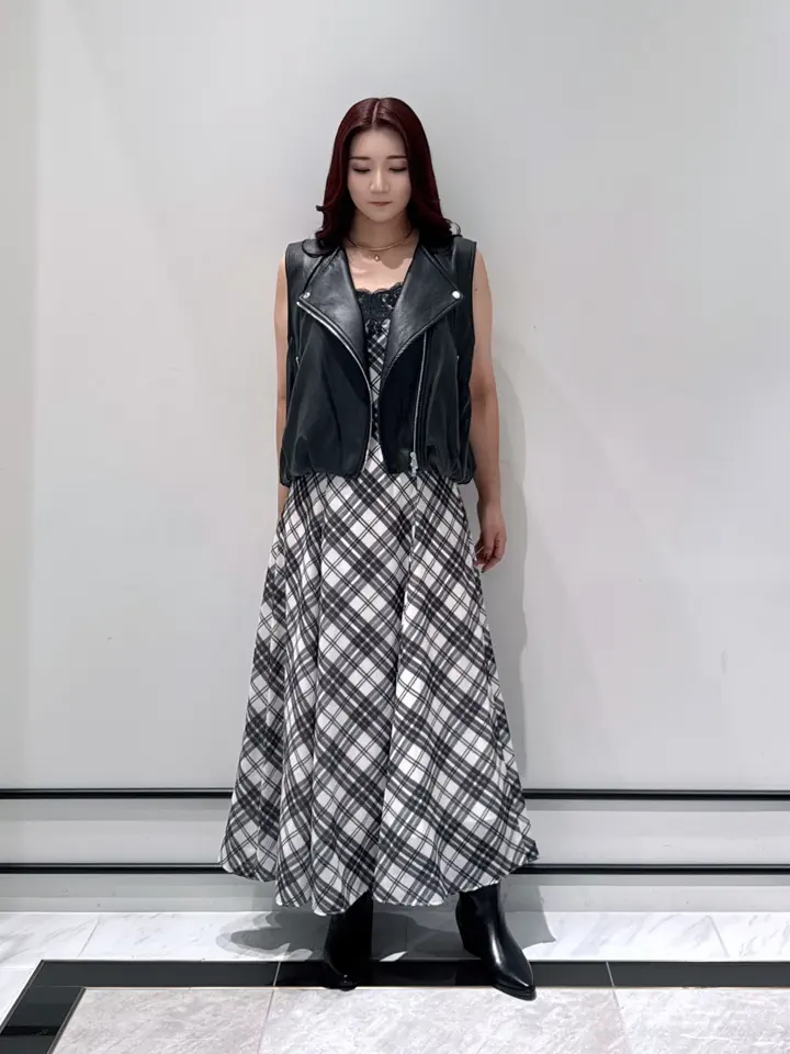 GRACE CONTINENTAL MOMOKO コーディネート画像