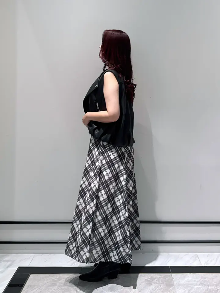 GRACE CONTINENTAL MOMOKO コーディネート画像