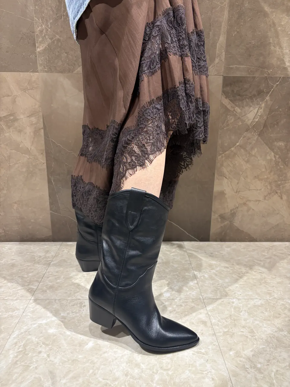 GRACE CONTINENTAL 穐山　香織 コーディネート画像