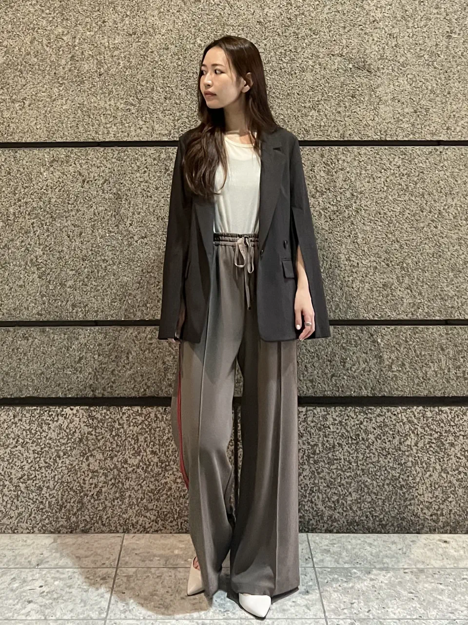  ERINA KATO コーディネート画像
