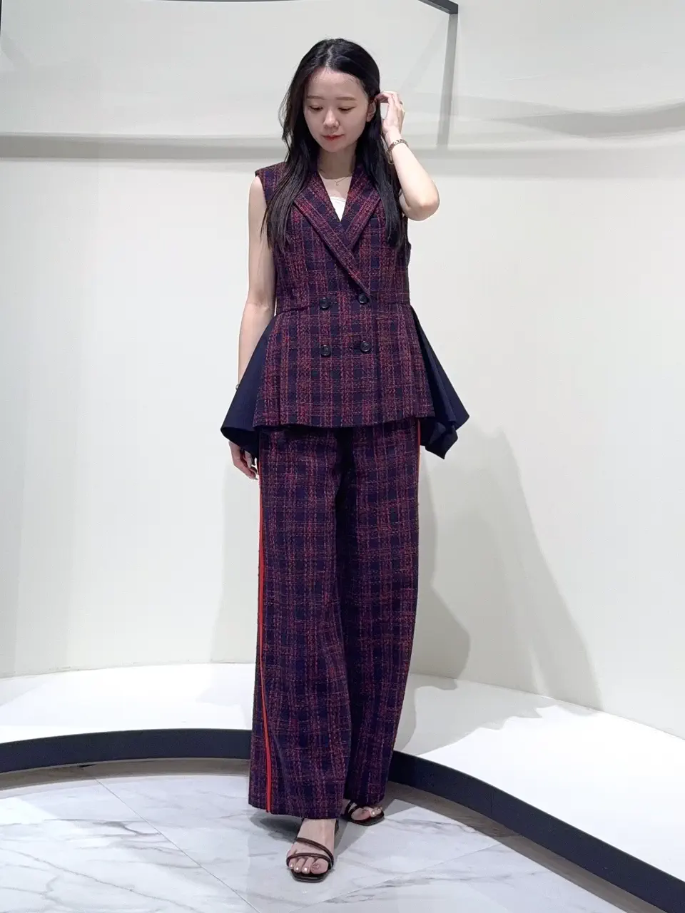 GRACE CONTINENTAL Suzuka コーディネート画像