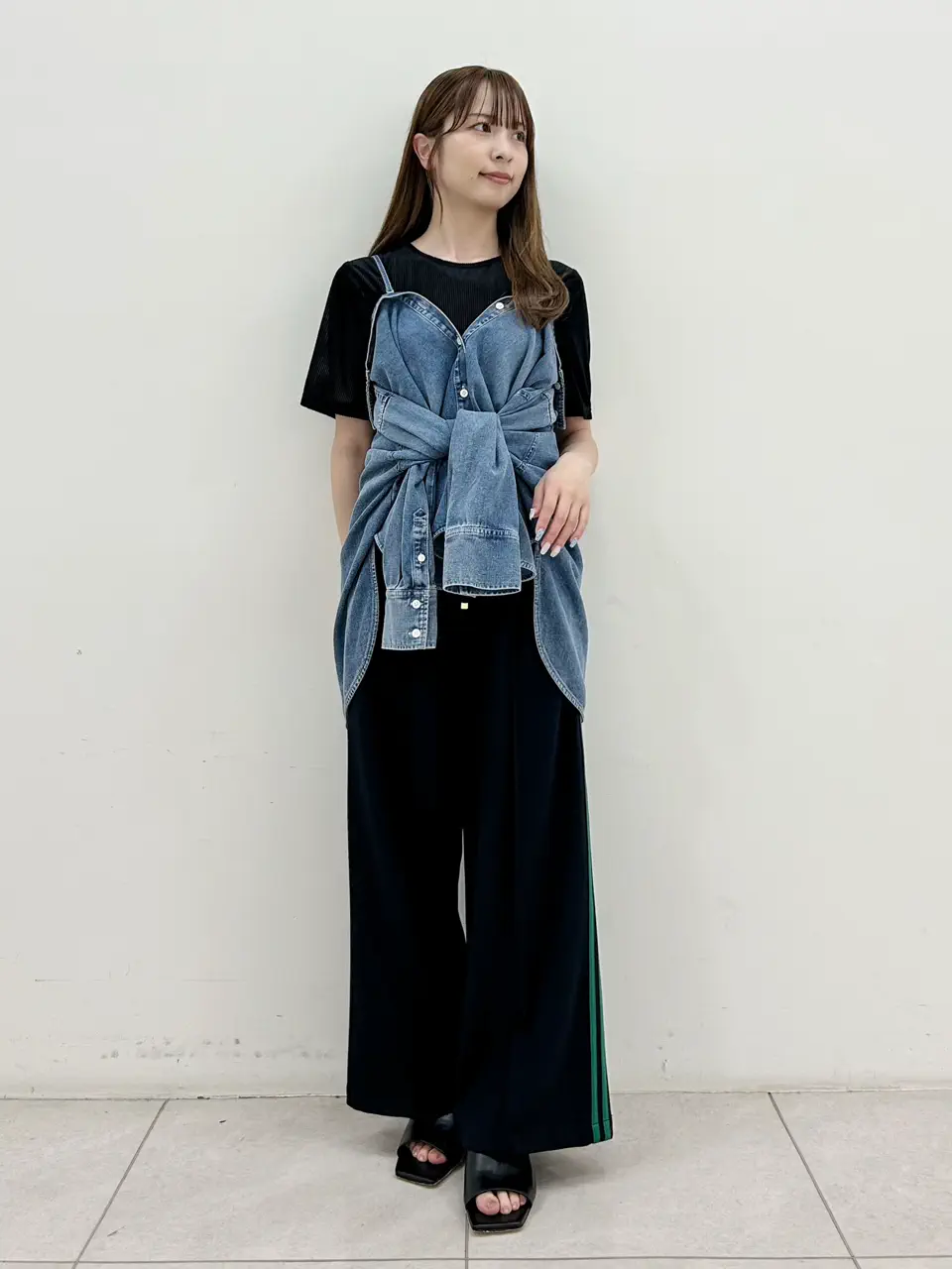  Miu Akamatsu コーディネート画像