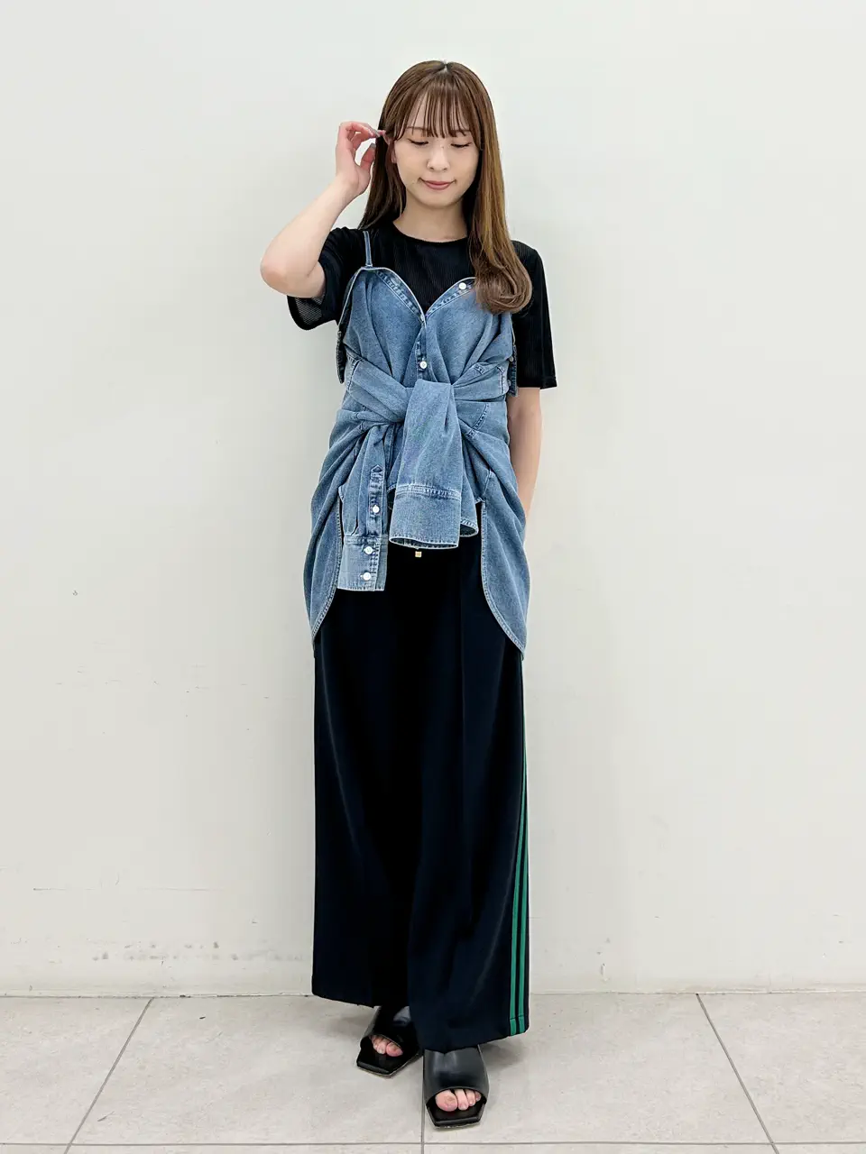 GRACE CONTINENTAL Miu Akamatsu コーディネート画像