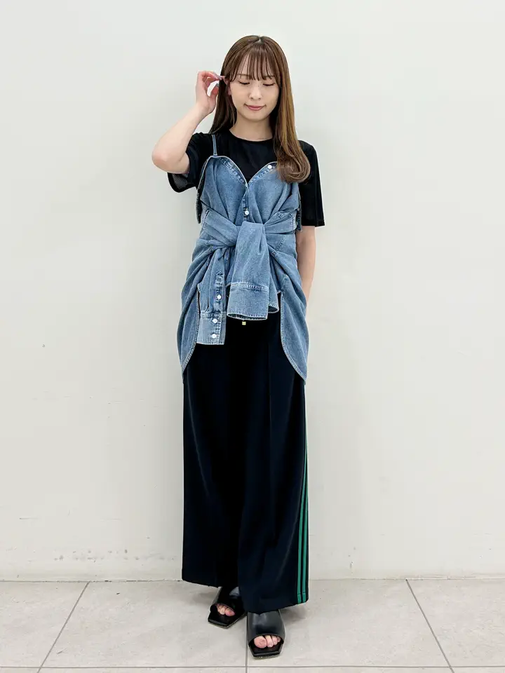 GRACE CONTINENTAL Miu Akamatsu コーディネート画像