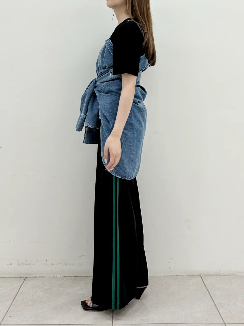 GRACE CONTINENTAL Miu Akamatsu コーディネート画像
