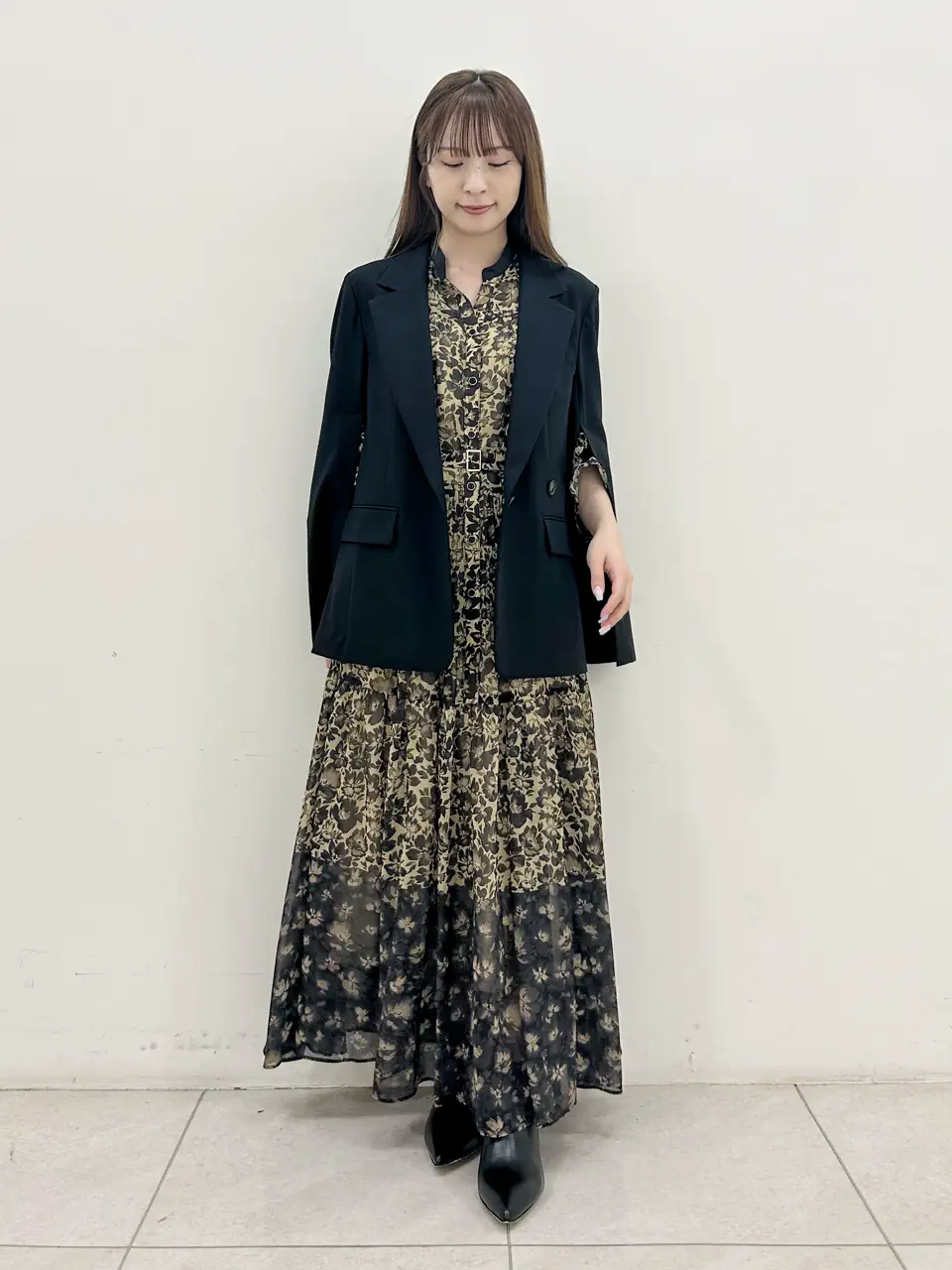  Miu Akamatsu コーディネート画像