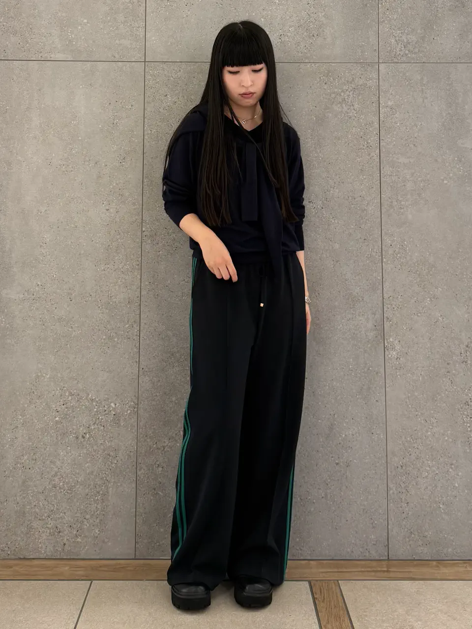  anri コーディネート画像