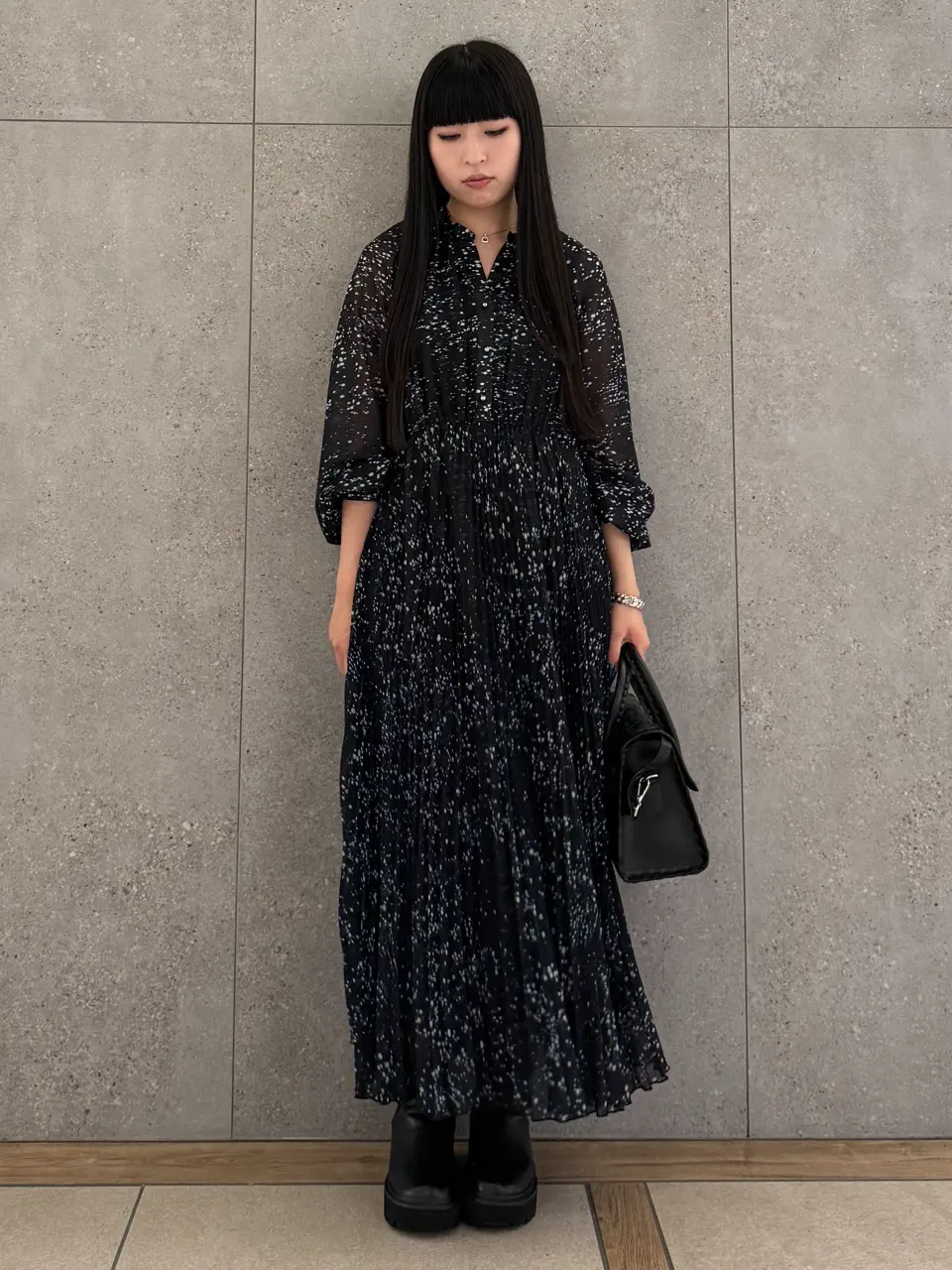  anri コーディネート画像
