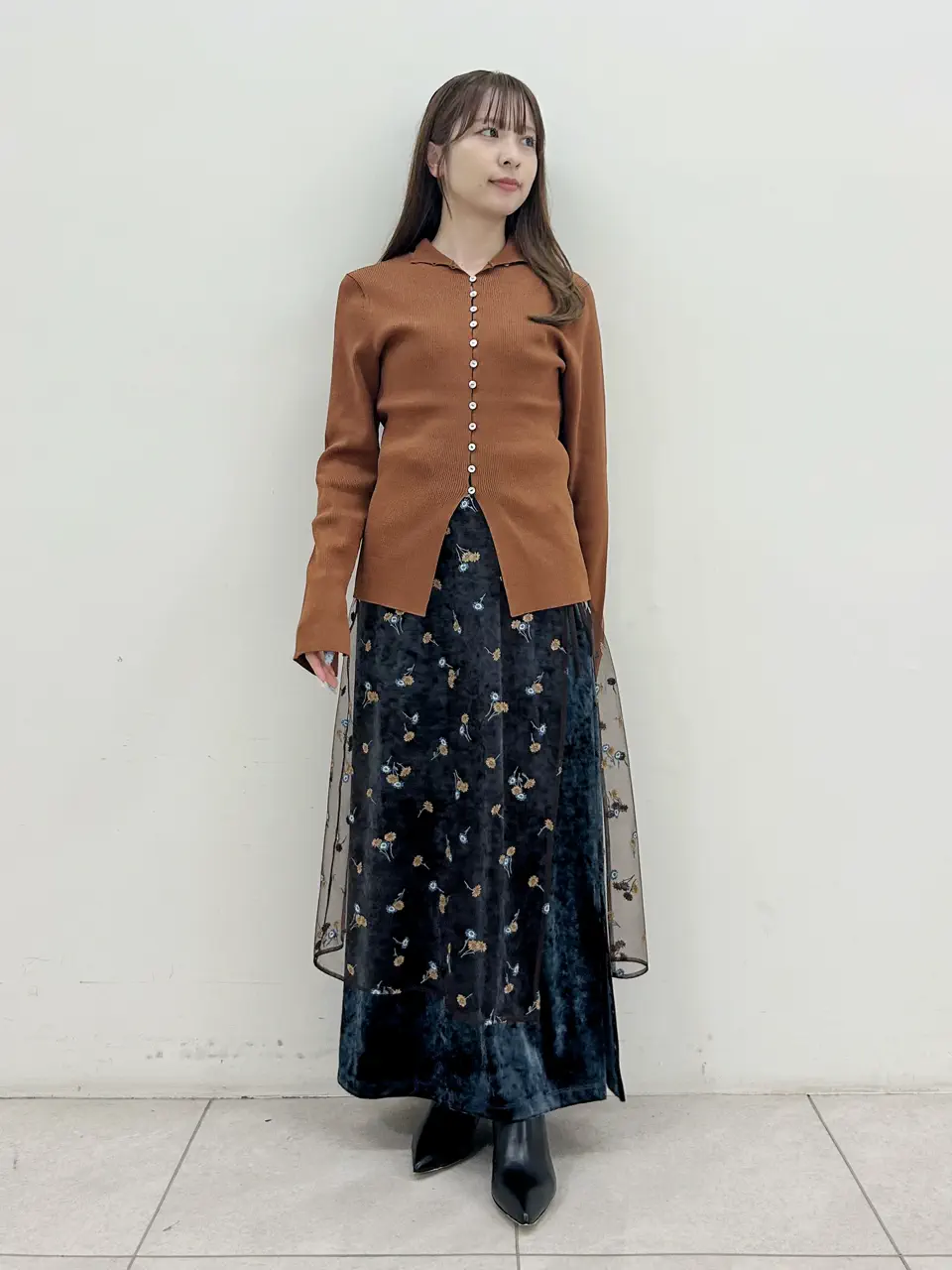 GRACE CONTINENTAL Miu Akamatsu コーディネート画像
