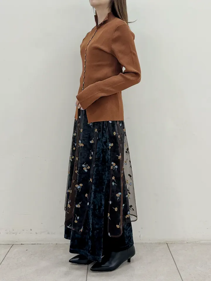 GRACE CONTINENTAL Miu Akamatsu コーディネート画像