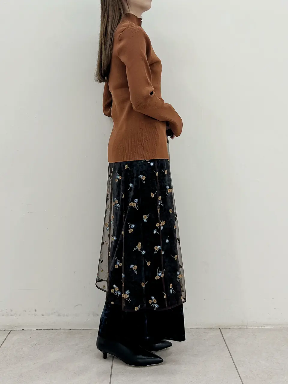 GRACE CONTINENTAL Miu Akamatsu コーディネート画像