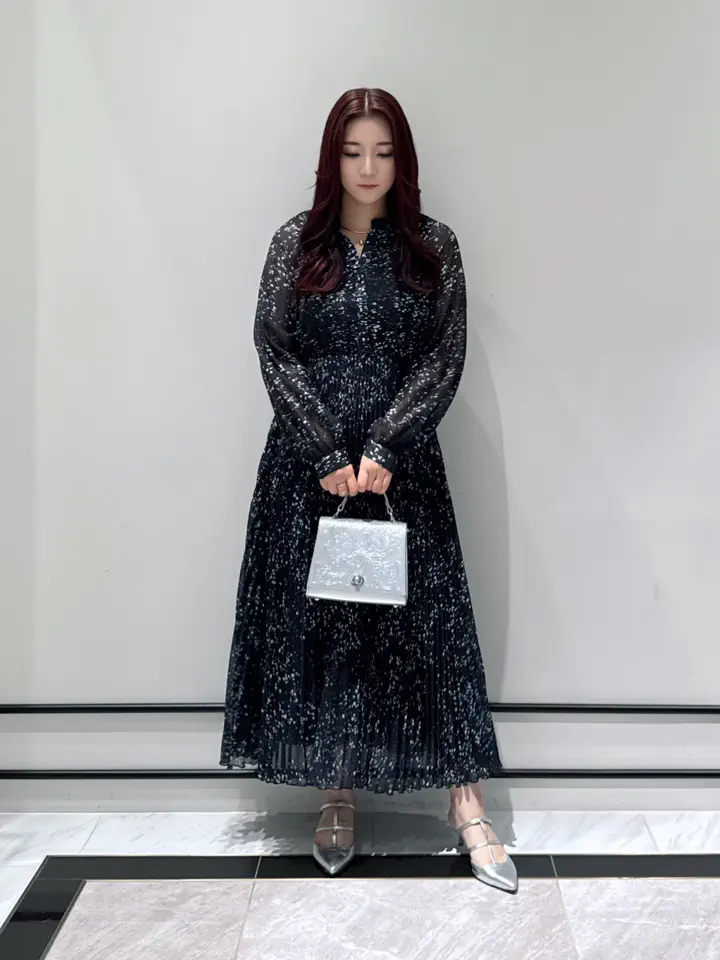 GRACE CONTINENTAL MOMOKO コーディネート画像