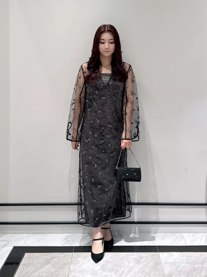 GRACE CONTINENTAL MOMOKO コーディネート画像