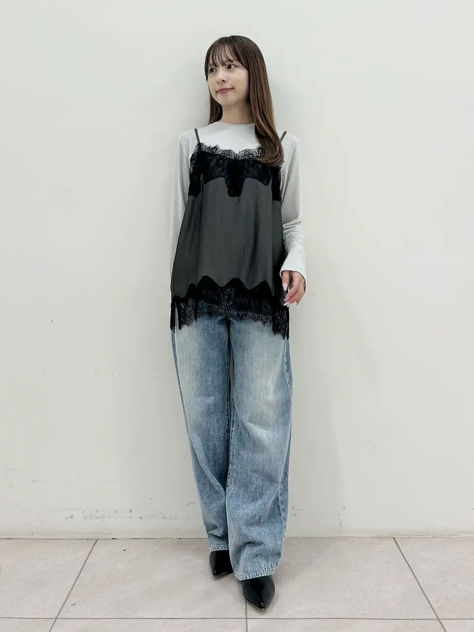 GRACE CONTINENTAL Miu Akamatsu コーディネート画像