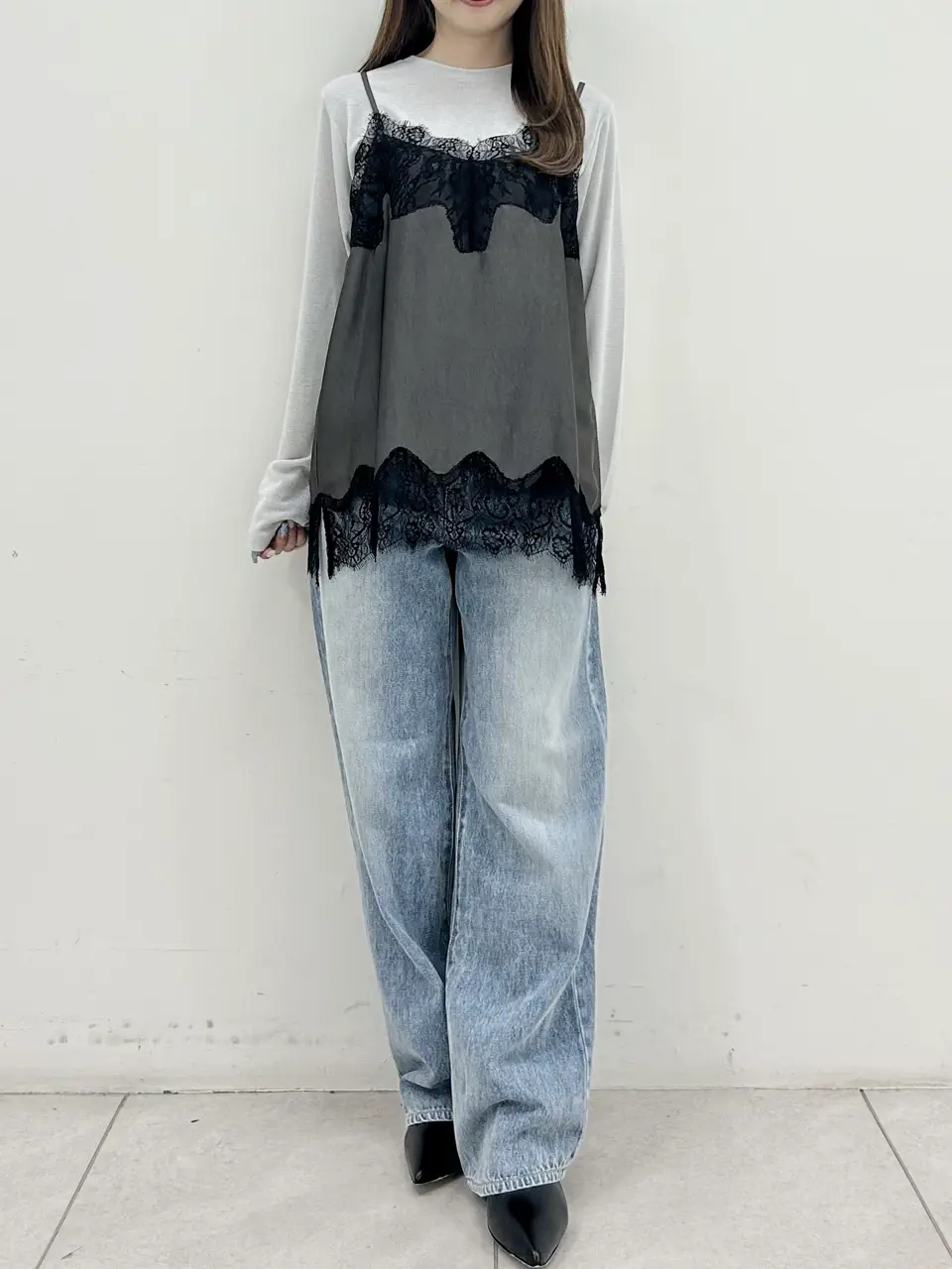 GRACE CONTINENTAL Miu Akamatsu コーディネート画像