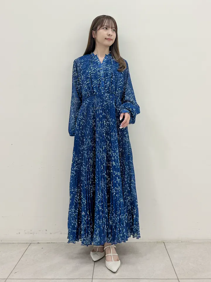 GRACE CONTINENTAL Miu Akamatsu コーディネート画像