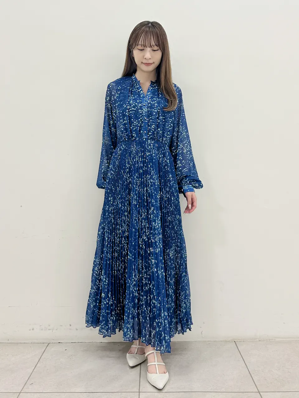 GRACE CONTINENTAL Miu Akamatsu コーディネート画像