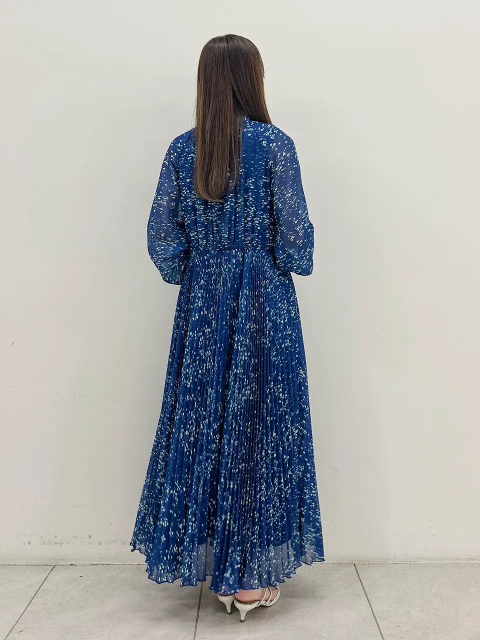 GRACE CONTINENTAL Miu Akamatsu コーディネート画像