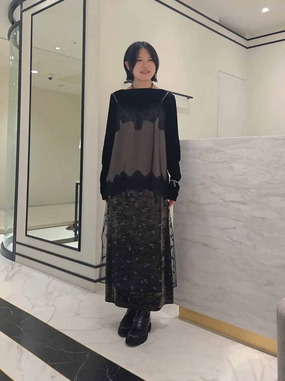  Akari コーディネート画像