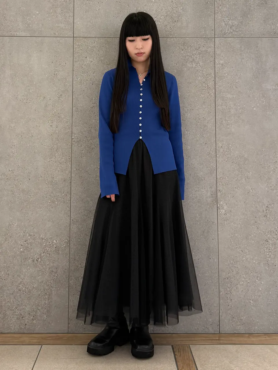  anri コーディネート画像