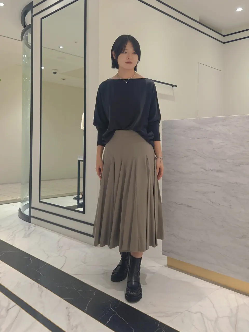  Akari コーディネート画像