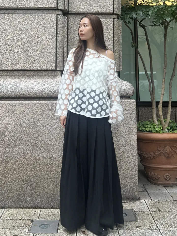 GRACE CONTINENTAL ERINA KATO コーディネート画像
