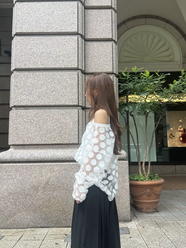 GRACE CONTINENTAL ERINA KATO コーディネート画像