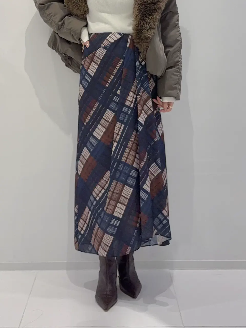 GRACE CONTINENTAL 亀田 未希 コーディネート画像