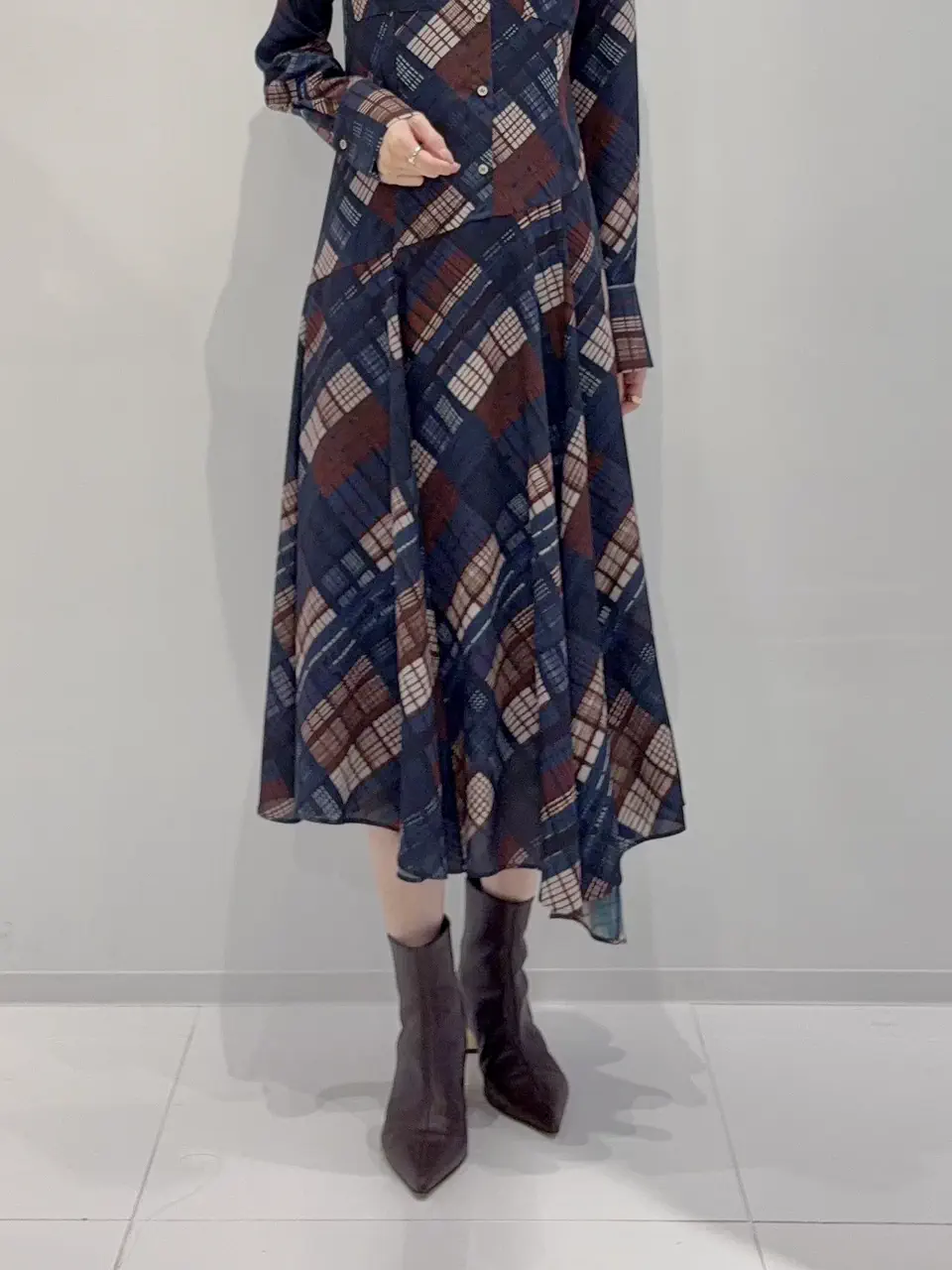 GRACE CONTINENTAL 亀田 未希 コーディネート画像