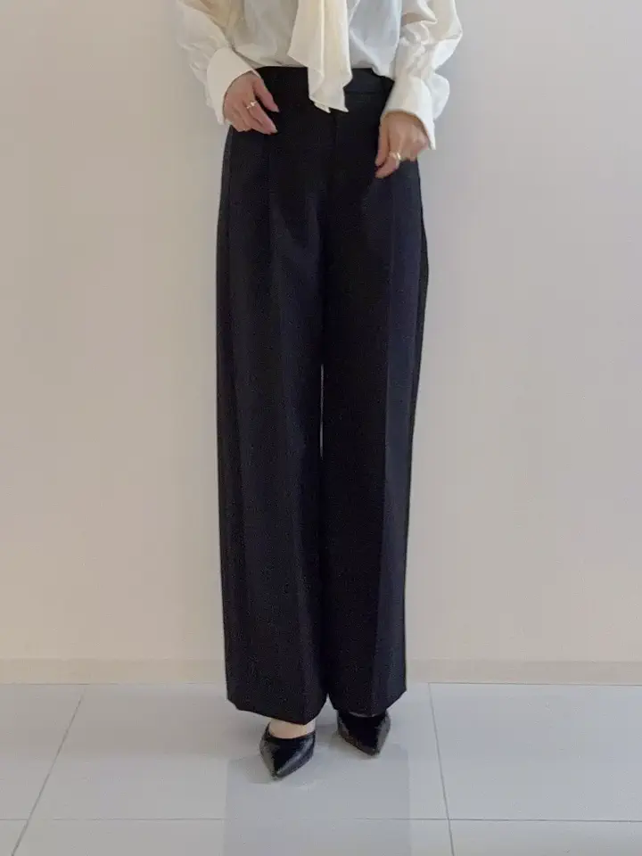 GRACE CONTINENTAL 亀田 未希 コーディネート画像