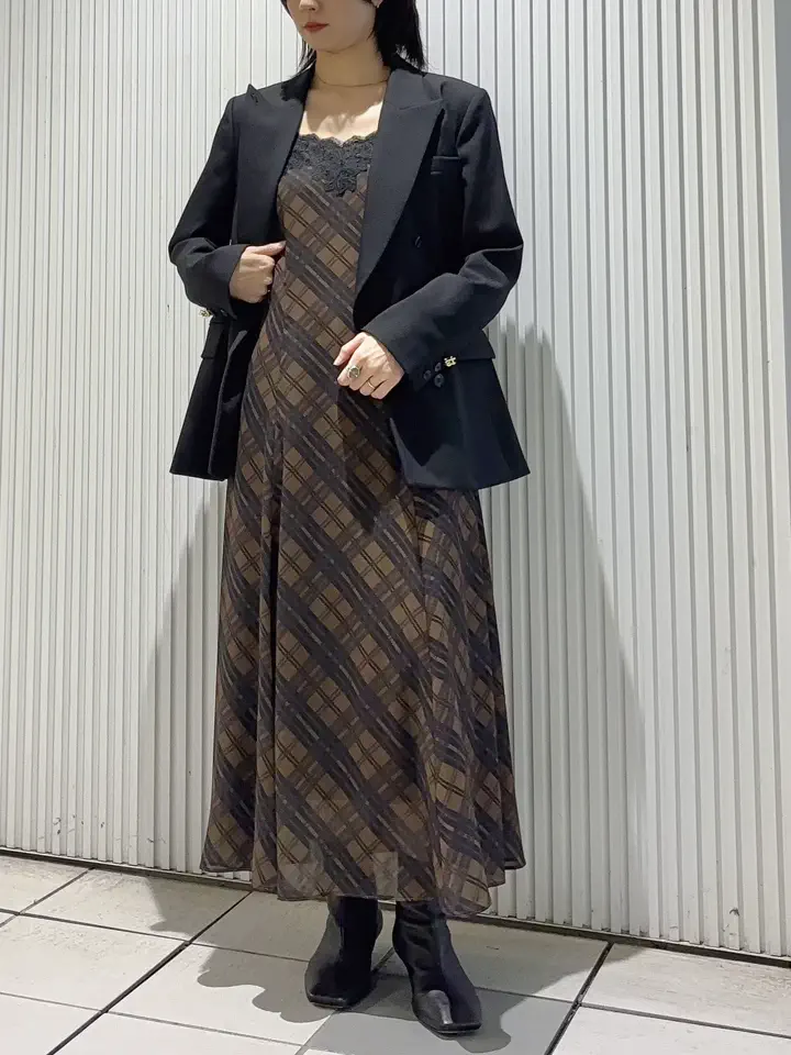 GRACE CONTINENTAL Hikaru Okada コーディネート画像