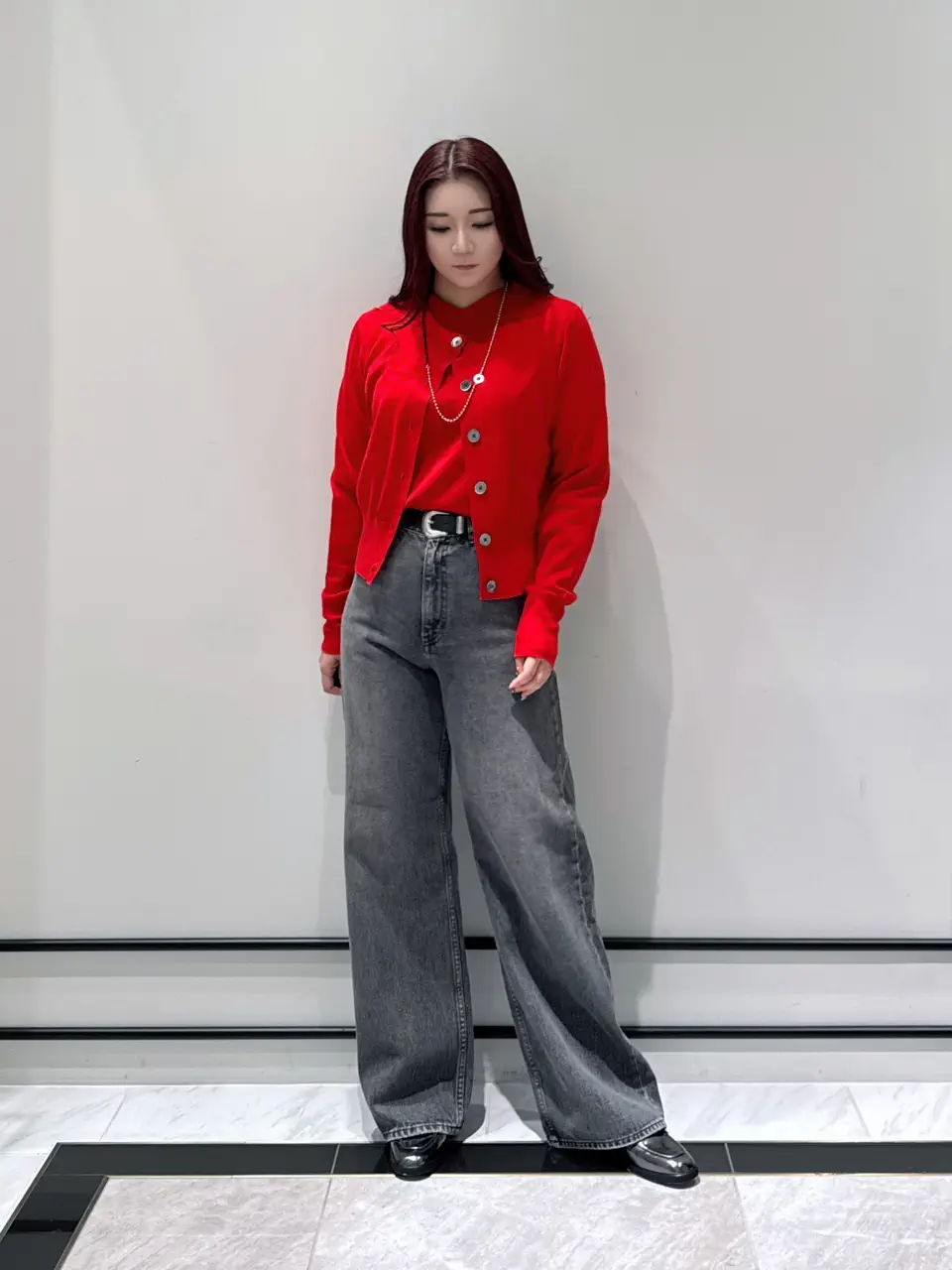  MOMOKO コーディネート画像