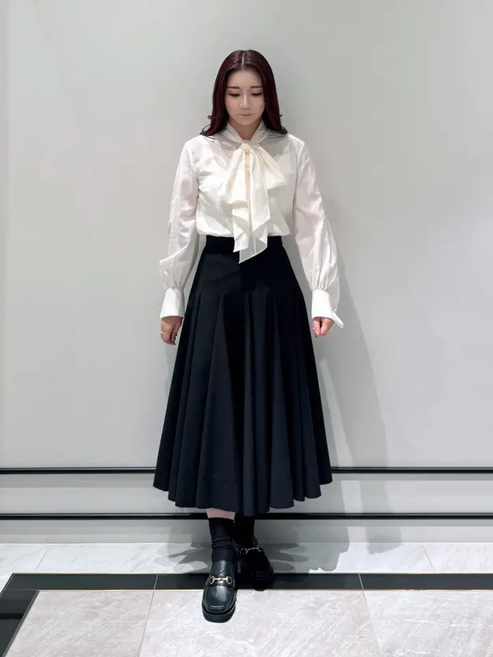 GRACE CONTINENTAL MOMOKO コーディネート画像