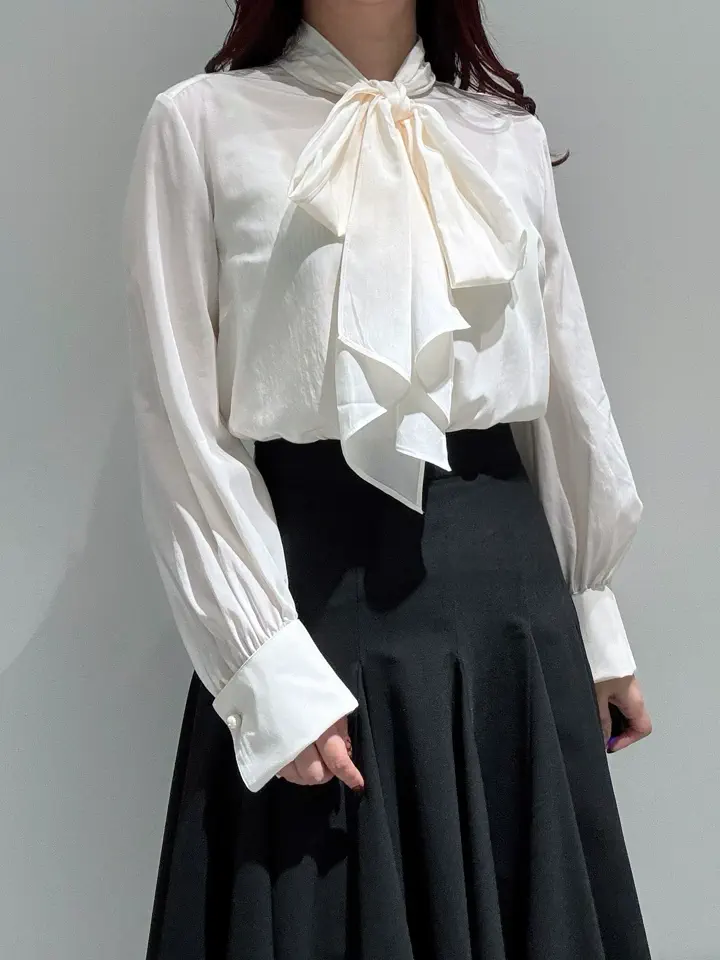 GRACE CONTINENTAL MOMOKO コーディネート画像