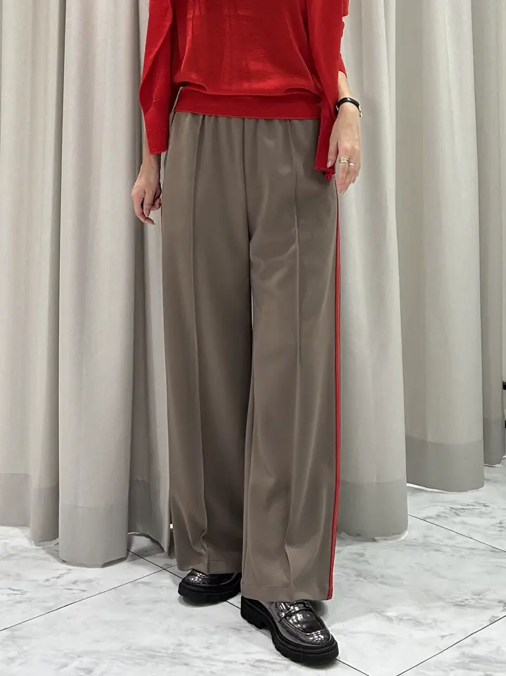 GRACE CONTINENTAL 志田　悠 コーディネート画像