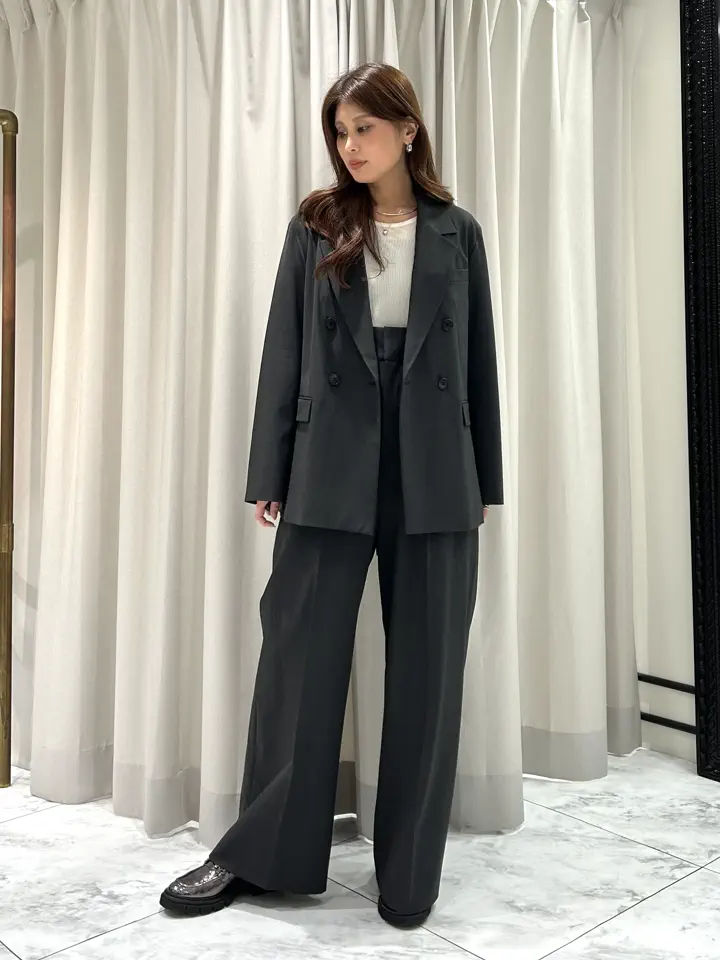 GRACE CONTINENTAL 志田　悠 コーディネート画像
