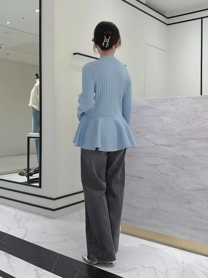 GRACE CONTINENTAL SASAKI コーディネート画像