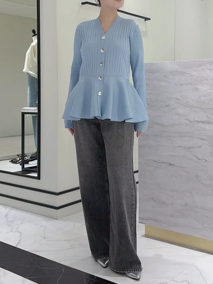 GRACE CONTINENTAL SASAKI コーディネート画像