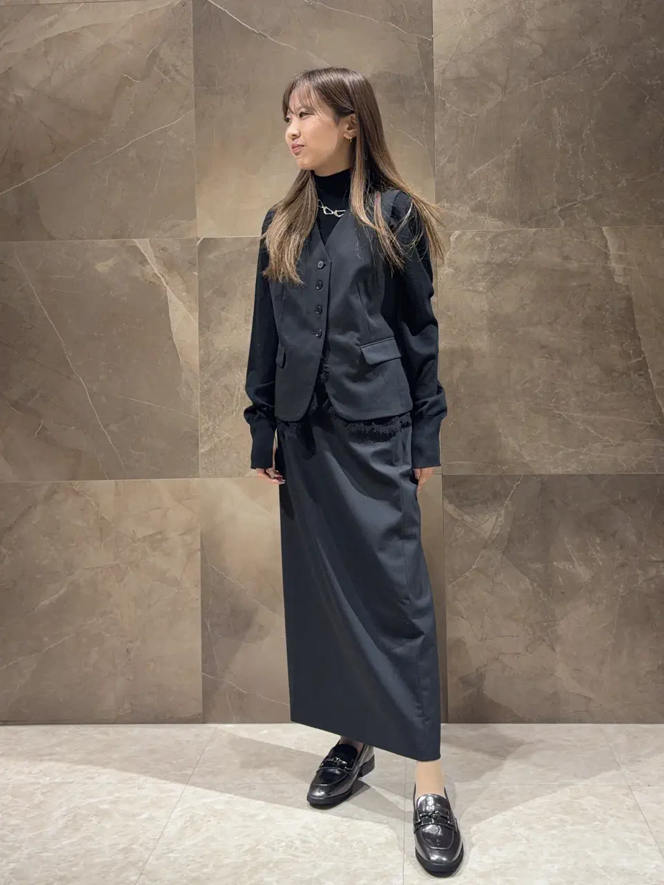  Hata Haruna コーディネート画像