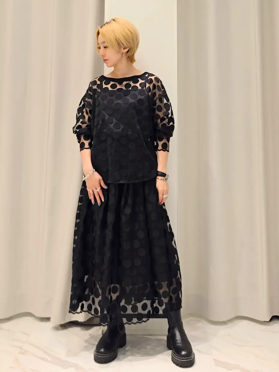  isono yui コーディネート画像