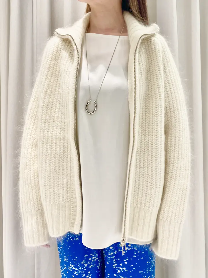 GRACE CONTINENTAL aika コーディネート画像