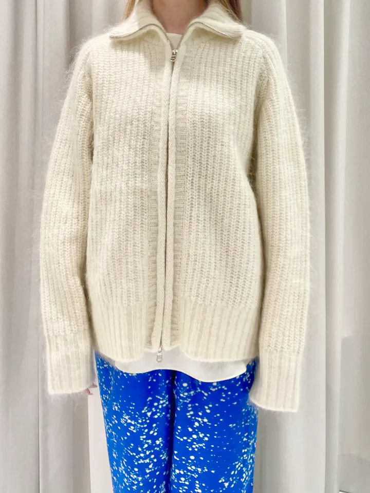 GRACE CONTINENTAL aika コーディネート画像