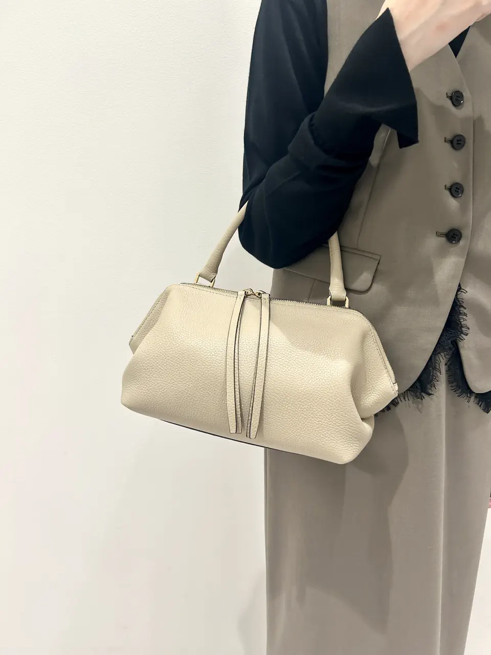 GRACE CONTINENTAL eri コーディネート画像