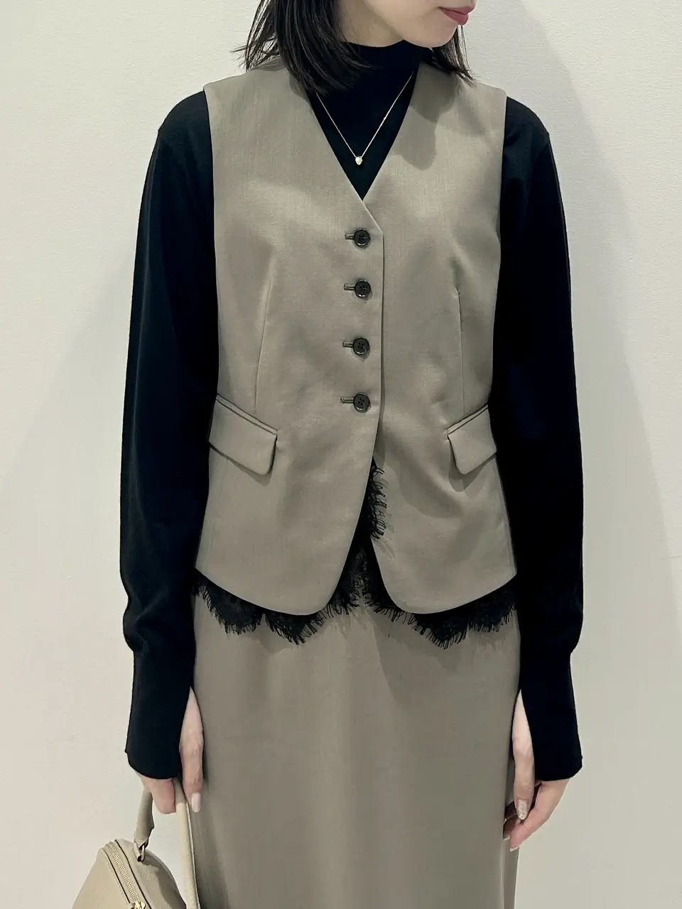 GRACE CONTINENTAL eri コーディネート画像