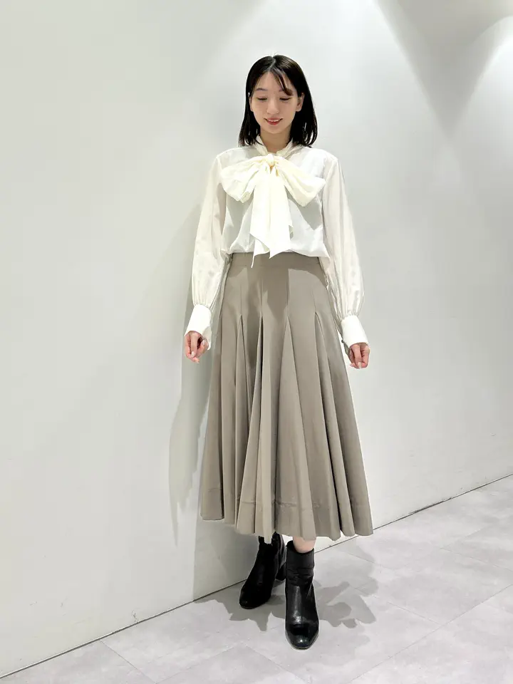 GRACE CONTINENTAL eri コーディネート画像
